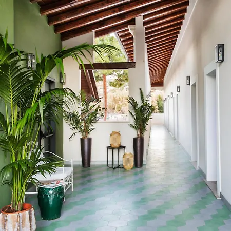 Favilla Di Charme فندق 3*